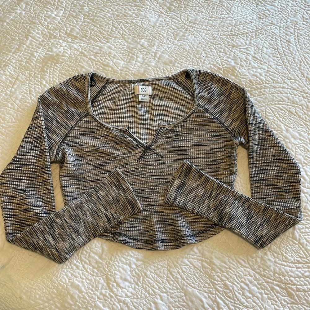BDG Cropped Long Sleeve Shirt